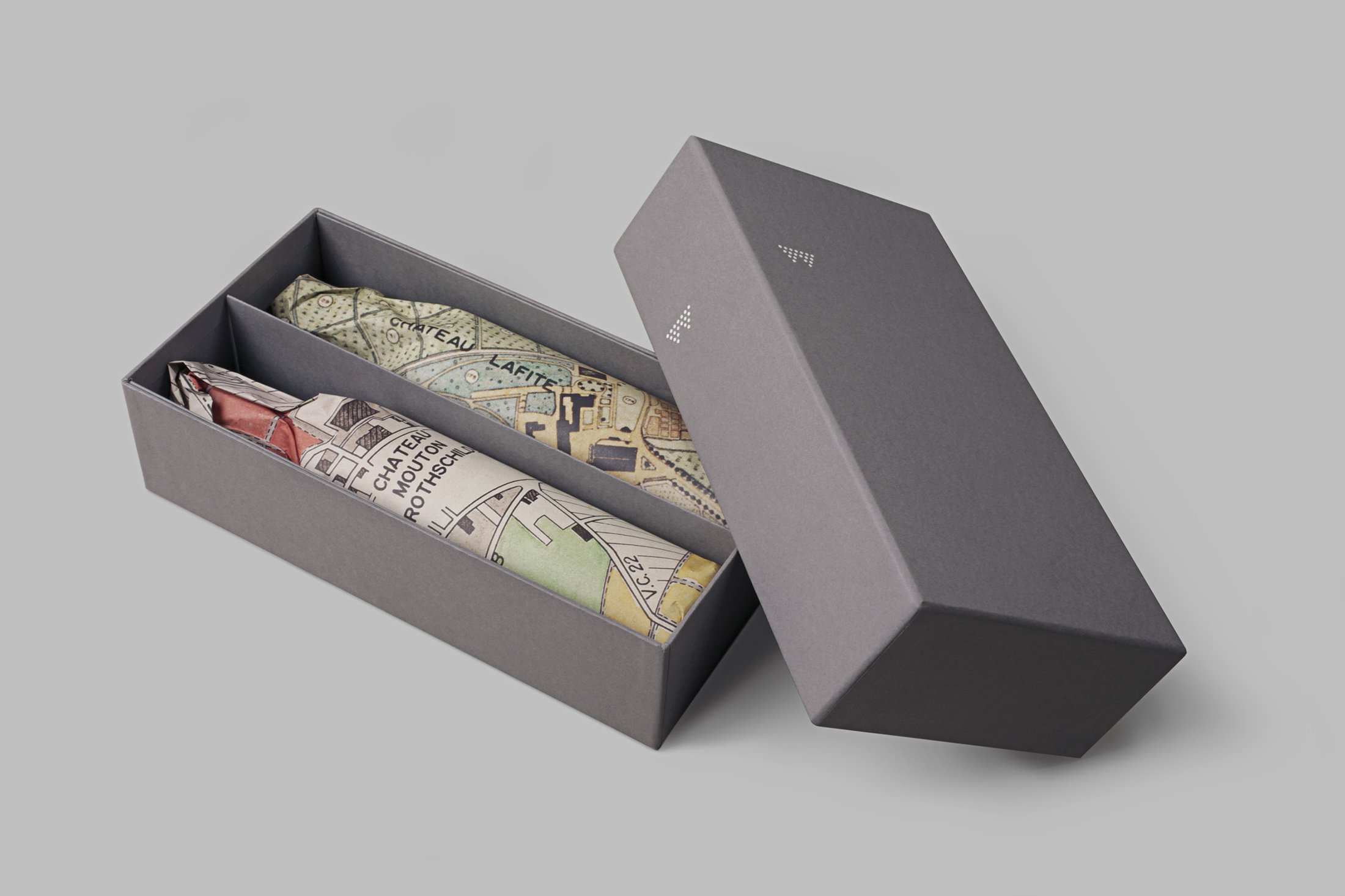 Presentation box including our branding for Waddesdon Wine.